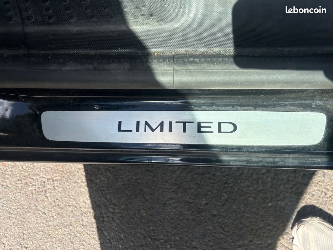 RENAULT TWINGO III Limited EDITION 1er main (image 22)