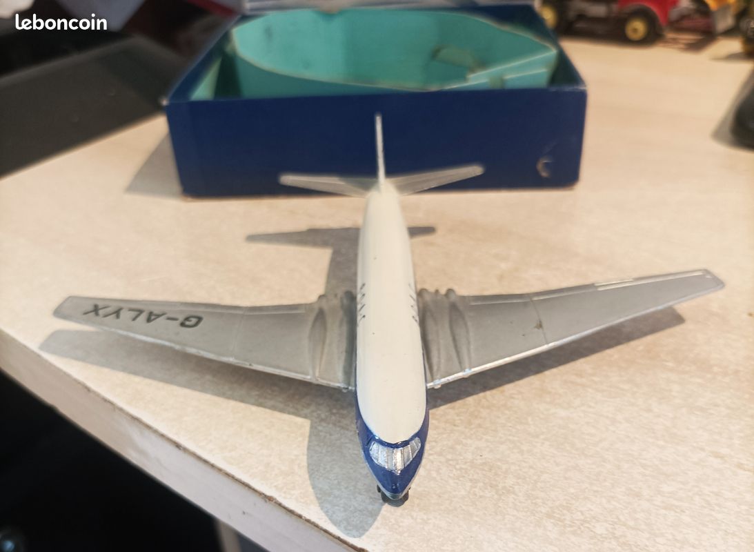 DINKY-TOYS ENGLAND AVION COMET BOAC années 60 TRÈS BON ÉTAT