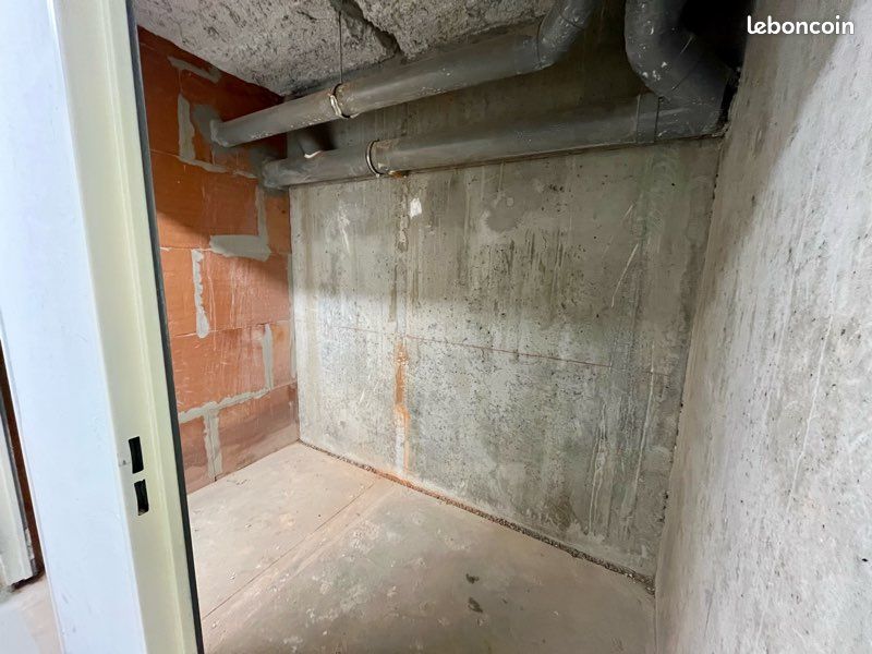Local commercial 1 pièce 4 m² · à Briançon · 4 m² · 90 €/mois