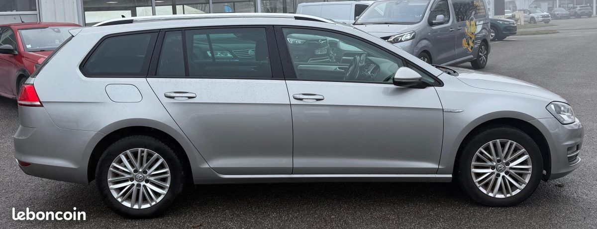 VOLKSWAGEN GOLF SW 1.6 TDI 105 BlueMotion Technology 4Motion Série Spéciale Cup - Toit Panoramique (image 4)