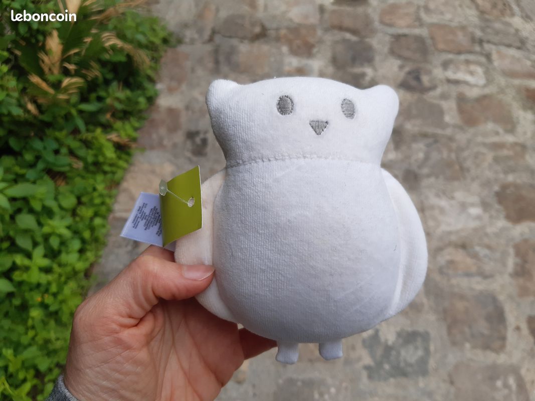 Jouet enfant bébé Doudou hochet peluche blanc chauve-souris marque Petit bateau NEUF (image 2)