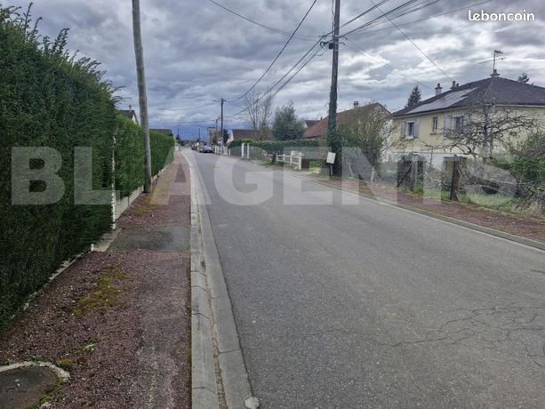 https://img.leboncoin.fr/api/v1/lbcpb1/images/de/3c/41/de3c41d0bcc370163cd40a1682ed2133fb837b50.jpg?rule=ad-image