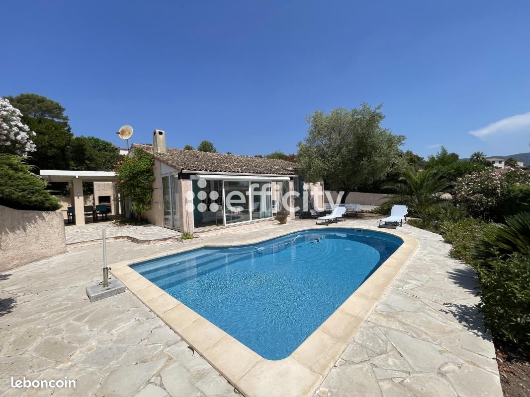 Maison 5 pièces 102 m² · à Roquebrune-sur-Argens · 102 m² · 499 000 €