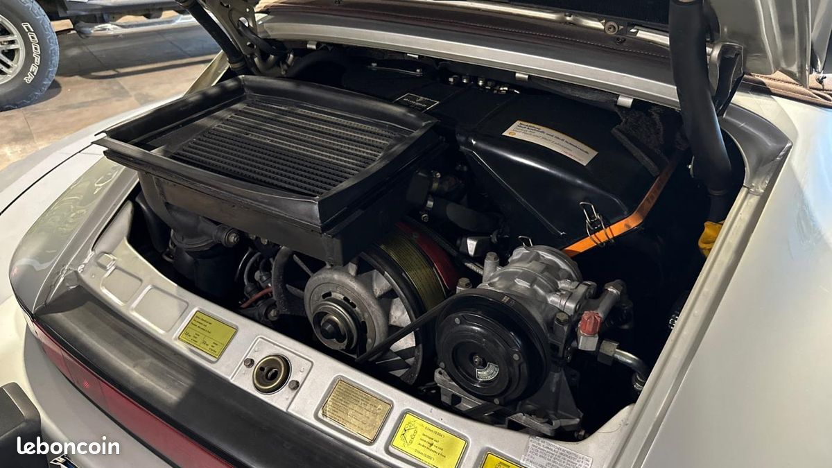 Porsche 911 TURBO 930 300 (image 14)