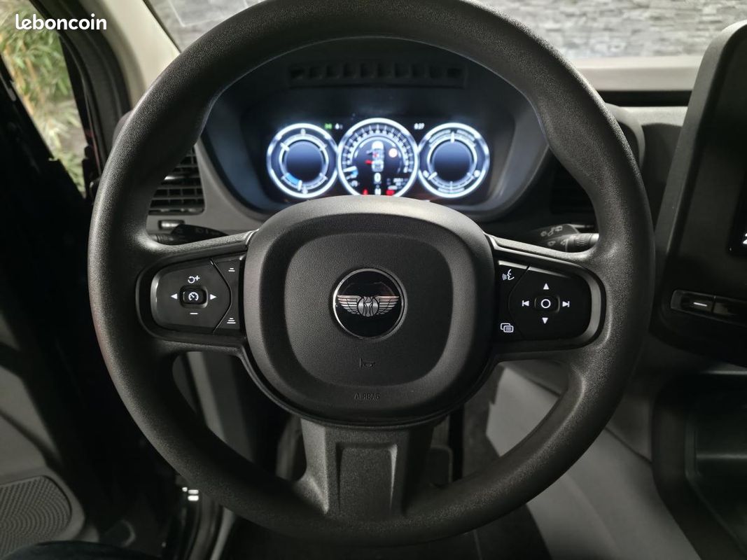 LEVC TX e-City - 150 Icon (image 14)
