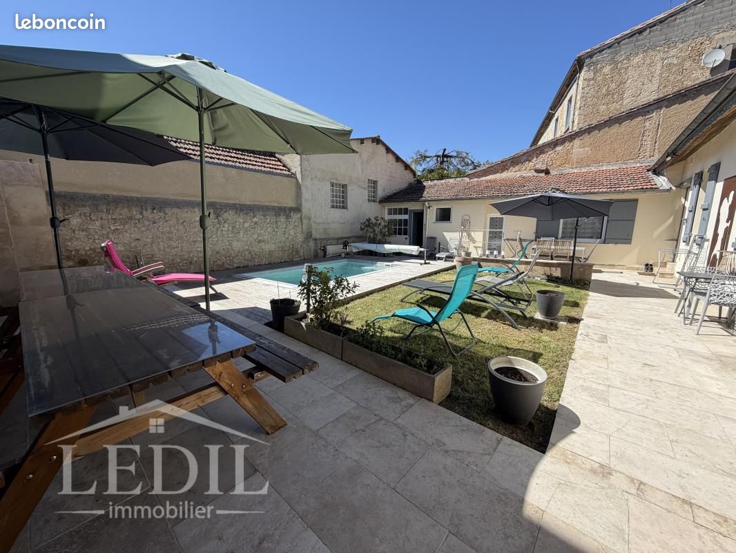 Maison 6 pièces 230 m² (image 2)