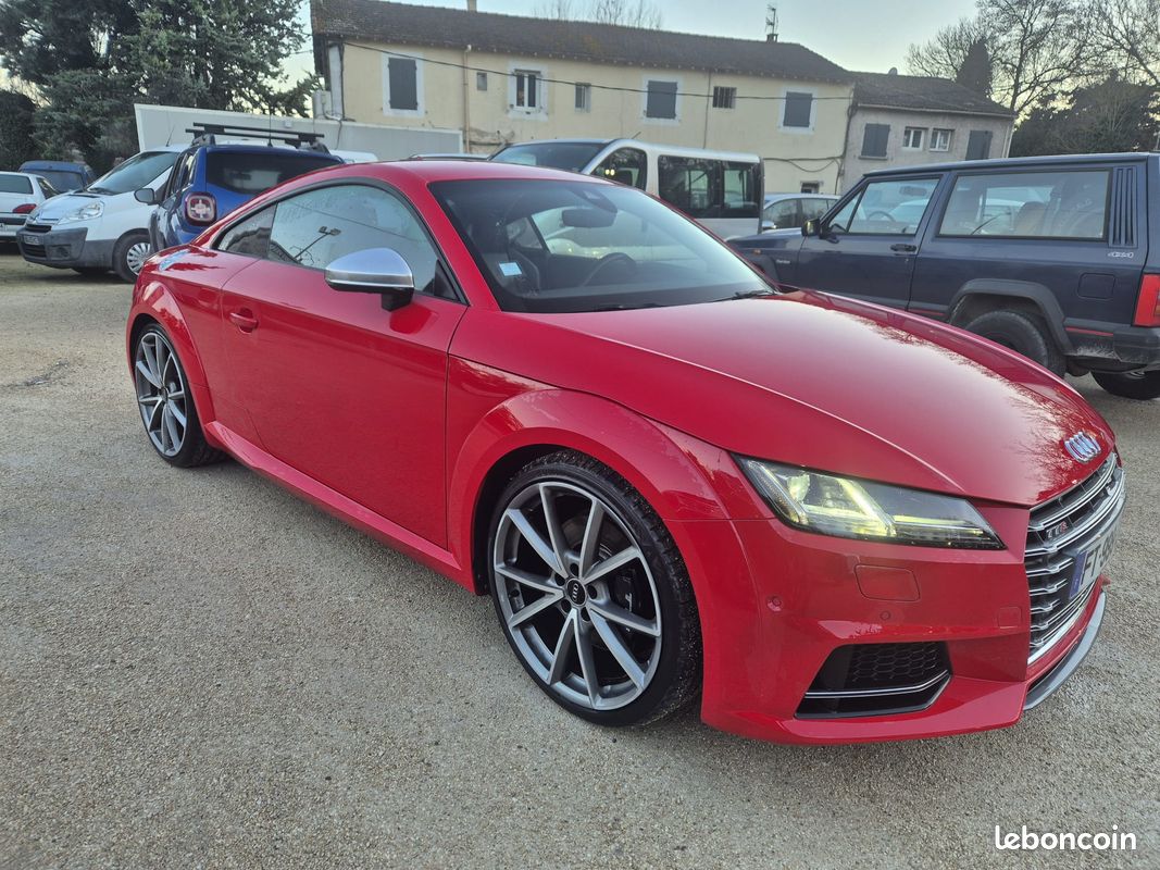 Audi TTS 2.0 TFSI 310 CV Quattro S-Tronic 6 (image 2)