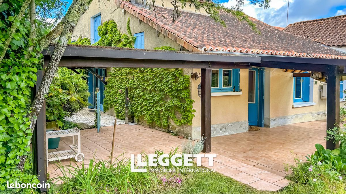 Maison 4 pièces 98 m² · à Vallereuil · 98 m² · 129 900 €