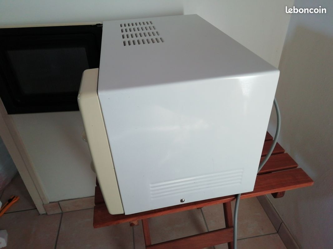 Micro ondes Haier blanc (image 9)