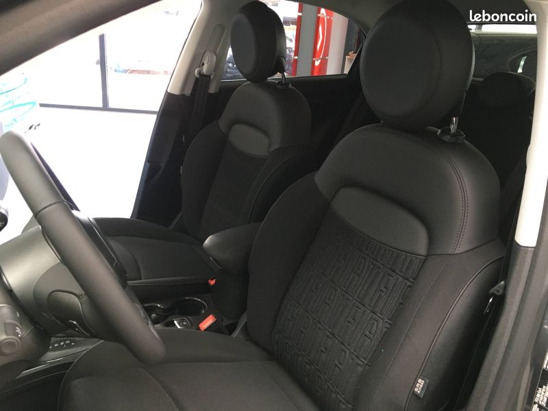 Fiat 500X 1.5 FireFly Turbo 130ch S/S Red Hybrid DCT7 (image 25)