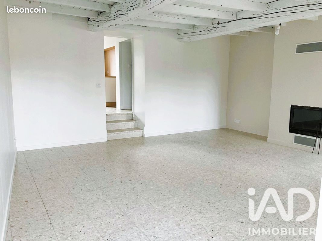 Maison 4 pièces 95 m² · à Chauché · 95 m² · 740 €