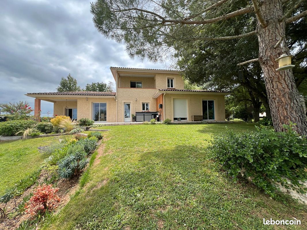 Maison 6 pièces 148 m² · à Caussade · 148 m² · 424 000 €