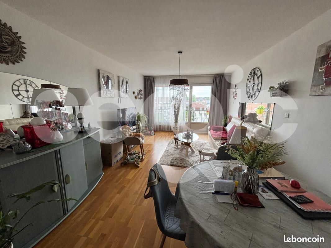 Appartement 3 pièces 80 m² · à Lille · 80 m² · 894 €/mois