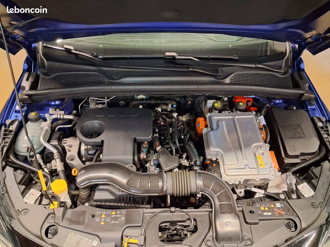 RENAULT Clio E-Tech full hybrid 145 ch GSR2 Esprit Alpine (image 21)
