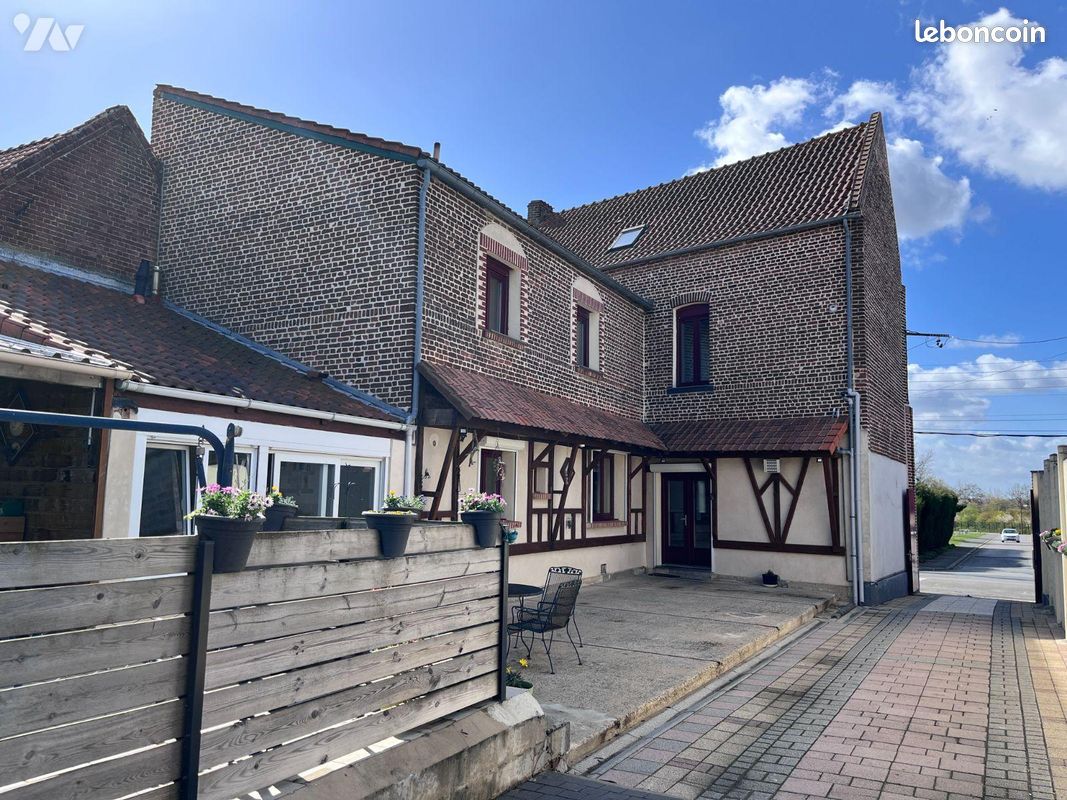 Maison 8 pièces 204 m² · à Leforest · 204 m² · 345 000 €