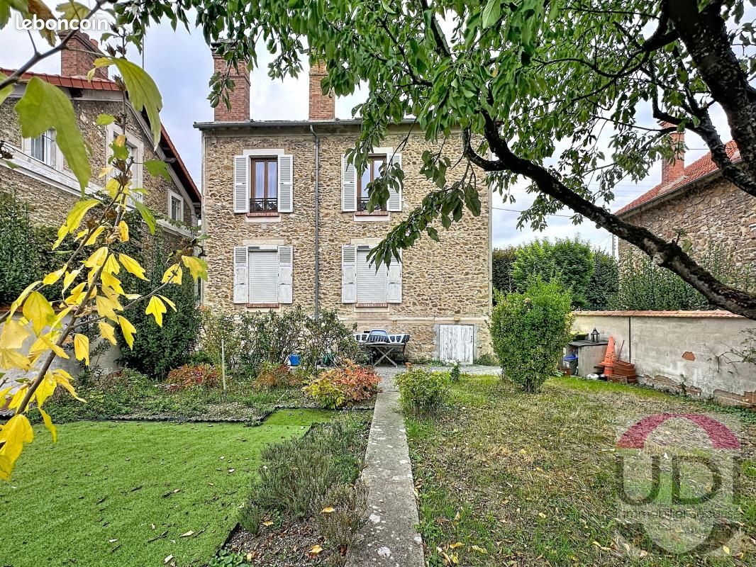Appartement 3 pièces 56 m² · à Corbeil-Essonnes · 56 m² · 148 000 €