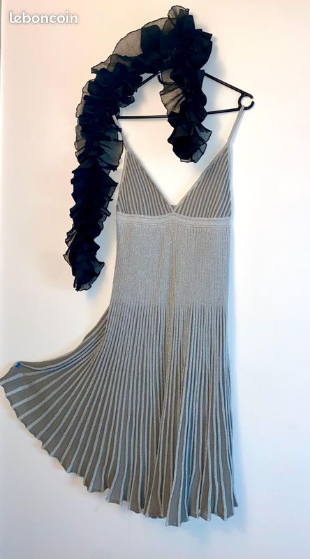 BAISSE DE PRIX / Elégante Robe argentée (image 1)