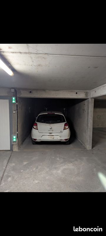 Parking · à Bussy-Saint-Georges · 60 €/mois