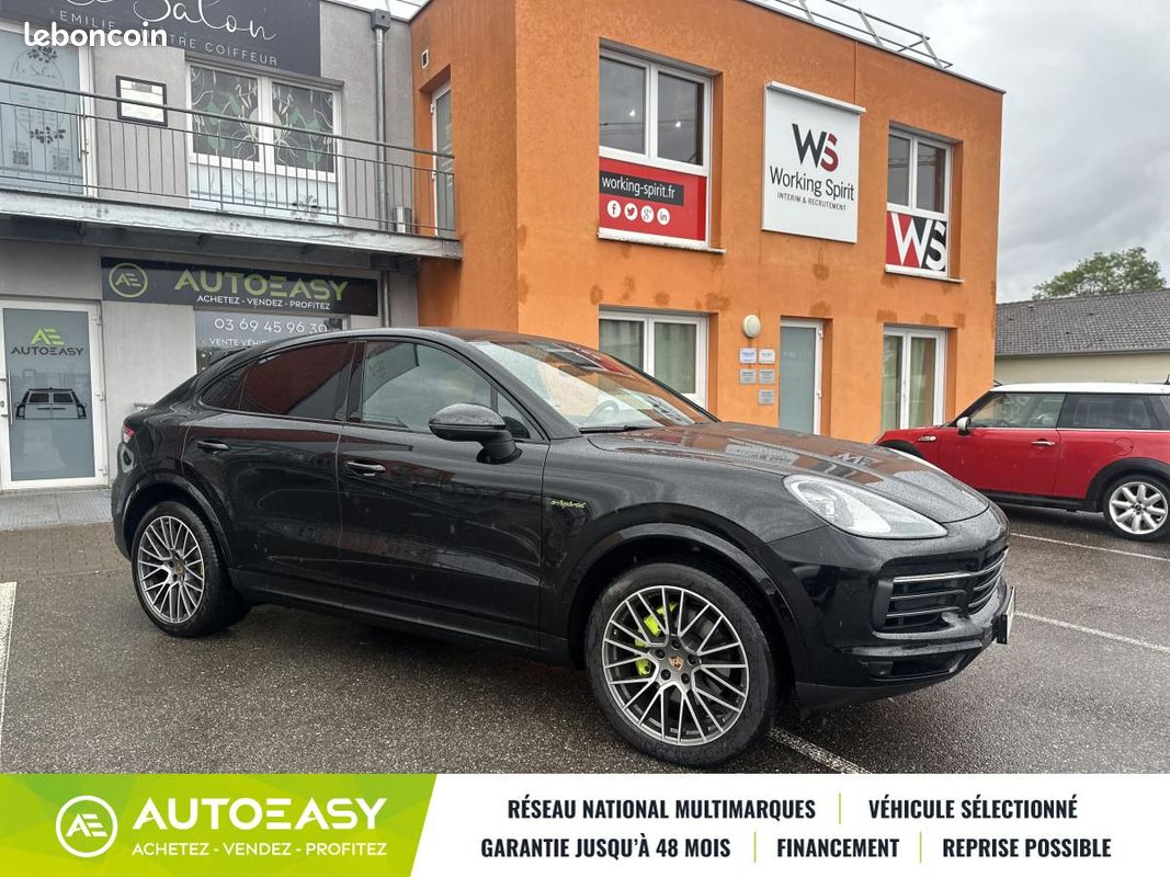 Porsche CAYENNE COUPE 3.0 V6 462ch E-Hybrid Platinum Edition (image 4)