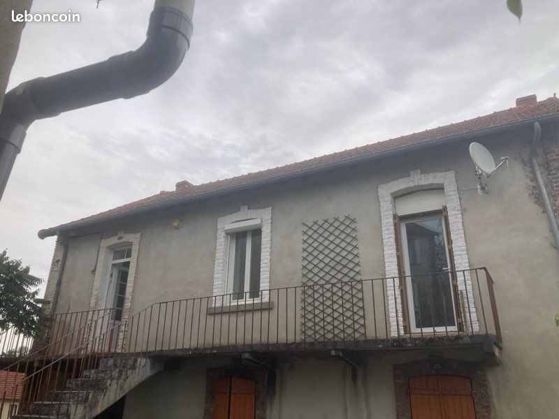 Appartement 4 pièces 75 m² · à Saint-Éloy-les-Mines · 75 m² · 550 €/mois