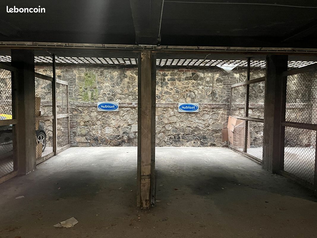 Parking/box ROUEN · 75 €/mois