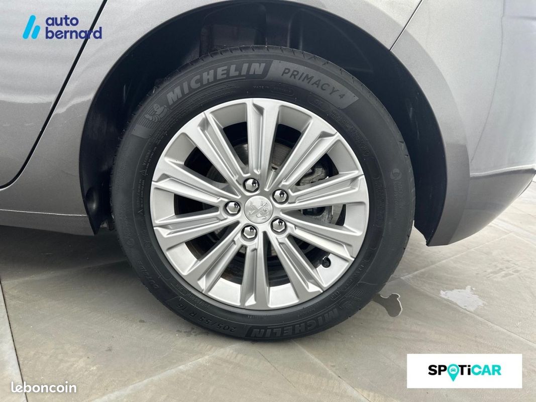 Peugeot 308 1.5 BlueHDi 130ch S&S Allure Pack EAT8 (image 11)