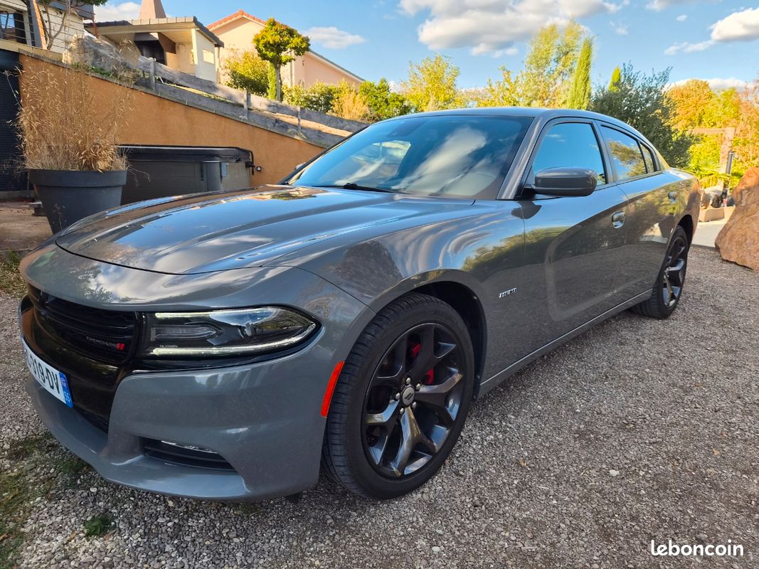 Dodge Charger R/T 5.7 V8 HEMI (image 1)