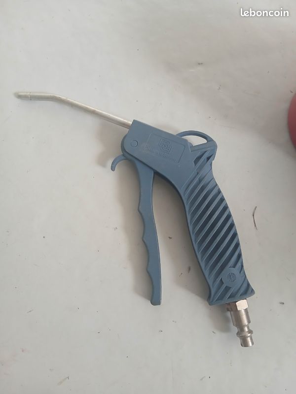 Pistolet à peinture et soufflette pneumatique (image 3)