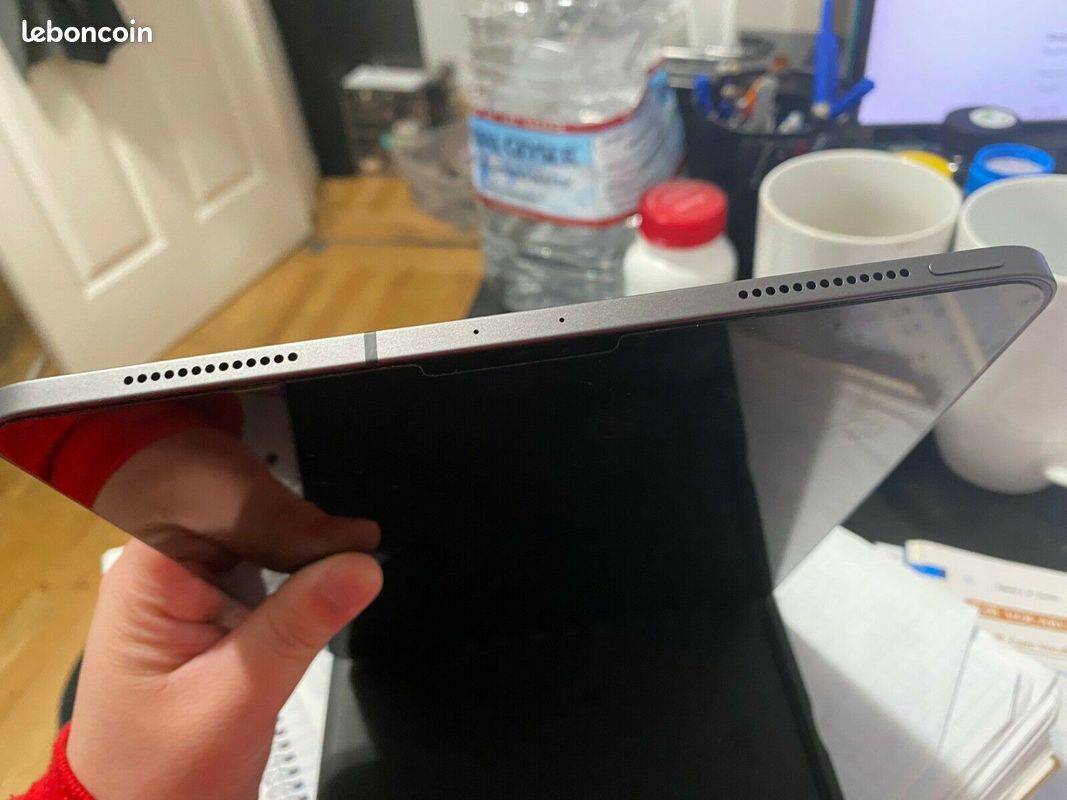 IPad Pro 11 WIFI 256GB Gris Sidéral + Apple Magic Keyboard (image 3)