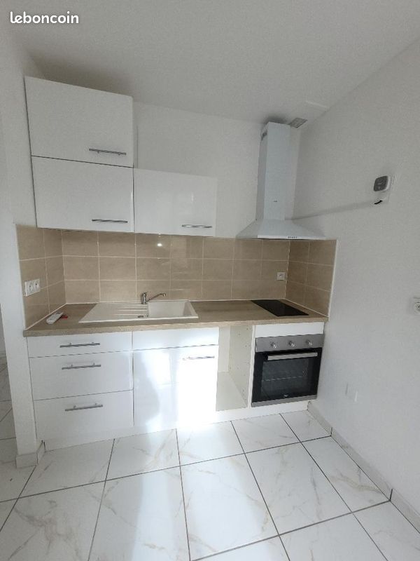 Appartement 2 pièces 41 m² · à Saint-Chinian · 41 m² · 550 €/mois