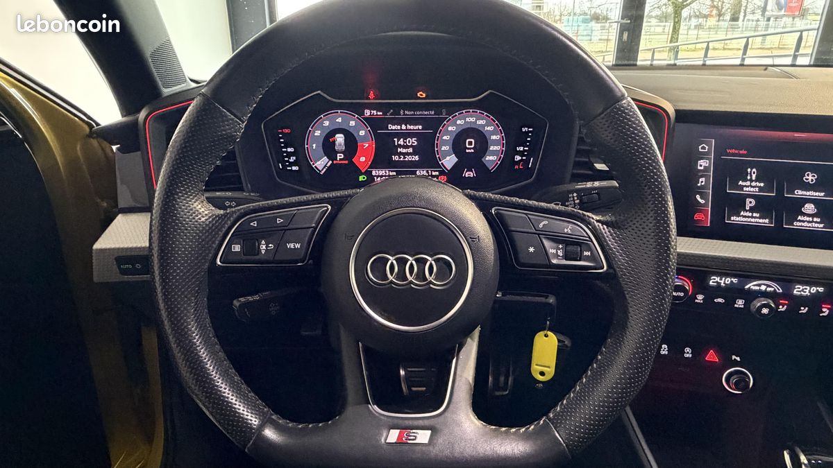 AUDI A1 Sportback 40 TFSI 200 ch S tronic 6 S Line (image 17)