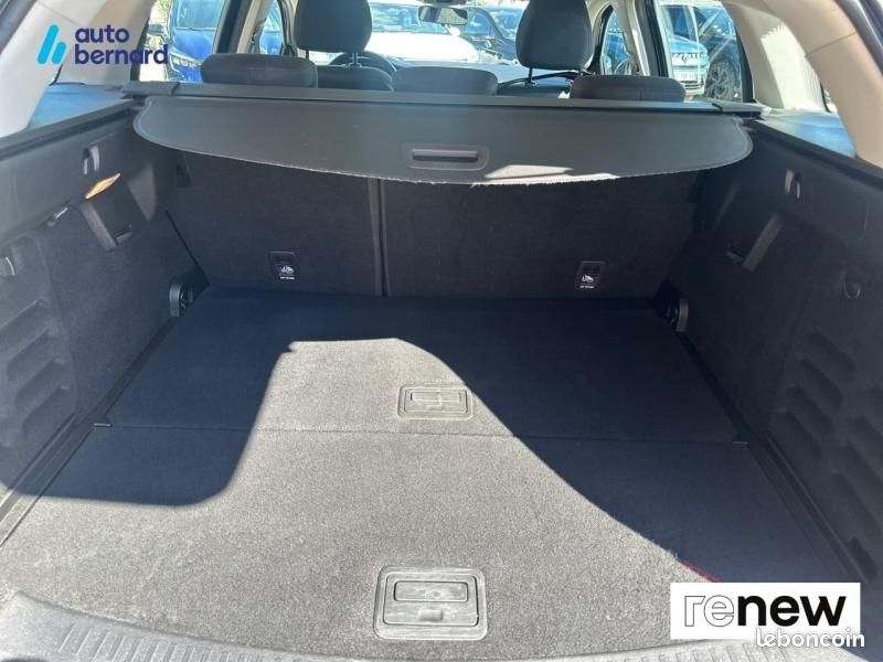 Renault Megane Estate 1.5 Blue dCi 115ch Evolution EDC (image 6)