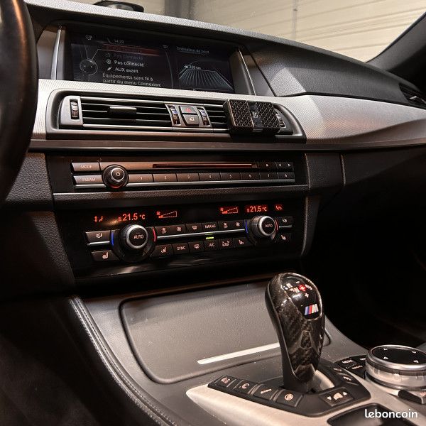 Bmw M5 (F10) 4.4 V8 560CH DKG7 LCI | Caméra 360 | Bang & Olufsen | Toit Ouvrant (image 13)