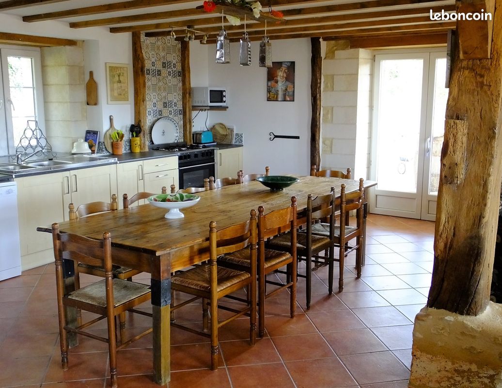 Gite Grange Convertie, “Les Hirondelles” , Sit. Campagne, Montmoreau St Cybard, 13 pers + lit bébé (image 8)