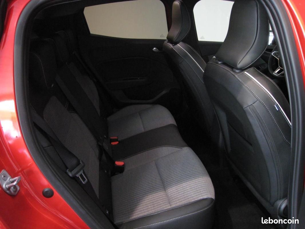 Renault Clio V TCe 90 ch GSR2 Techno (image 10)