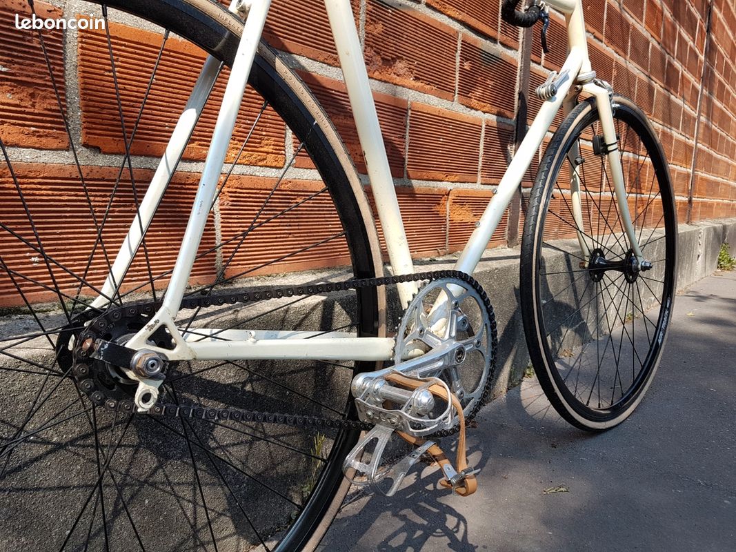 Selle Vélo Fixie Classic Rivet Vert Pignon Fixe