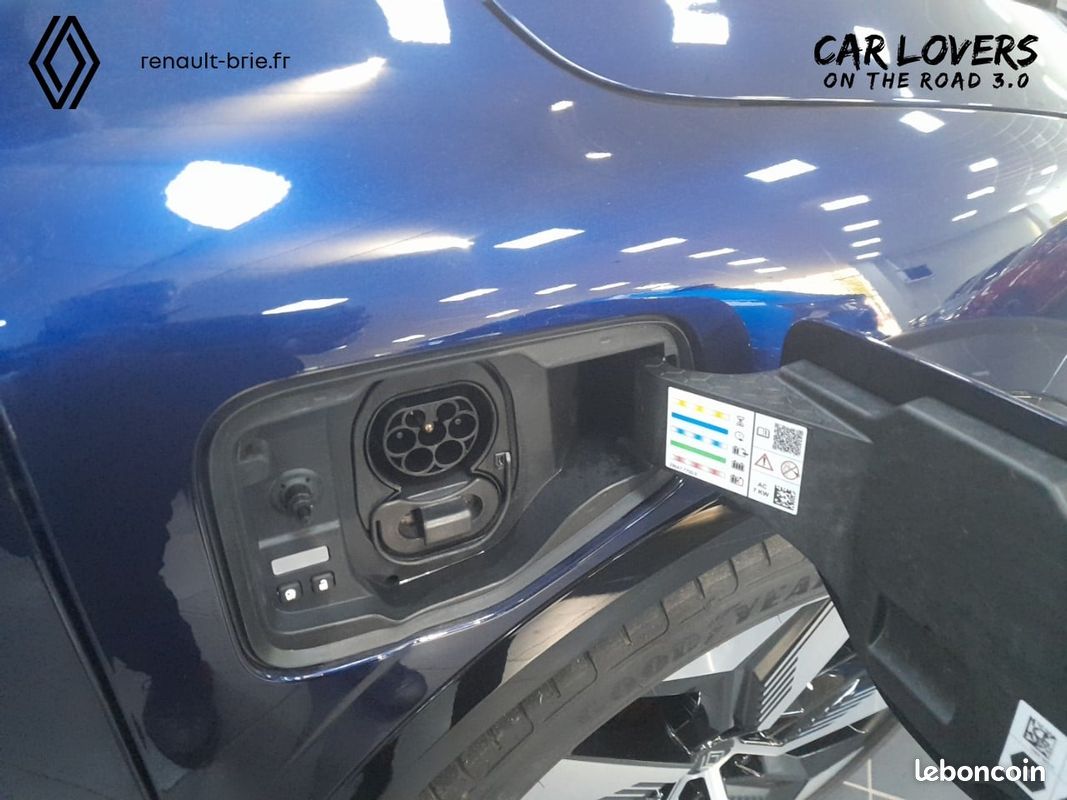RENAULT Megane E-Tech EV60 220 ch super charge Techno (image 27)