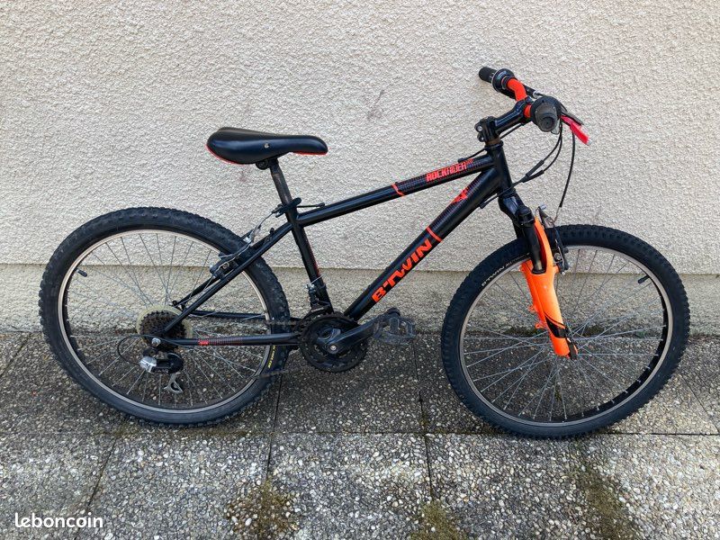 Vélo Btwin Taille Velo 24 Pouces Decathlon BTwin Hybrid Bike 500