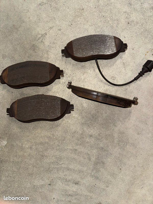 Plaquettes Brembo P 85 144 (image 2)