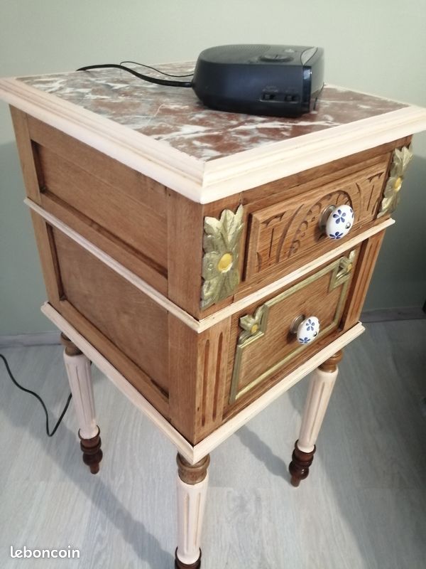 Table de chevet (image 1)