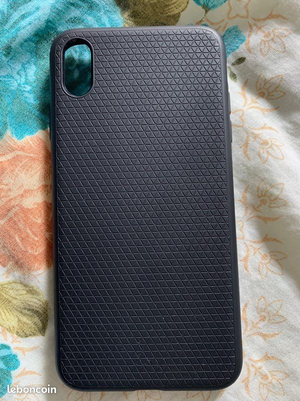 Coque iPhone XS Max noir (image 3)