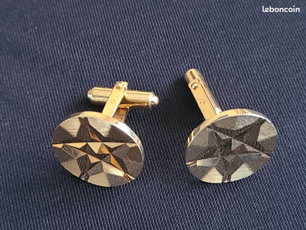 Paire De Boutons De Manchettes Vintage Plaqués Or - Occasion Bon état Général
