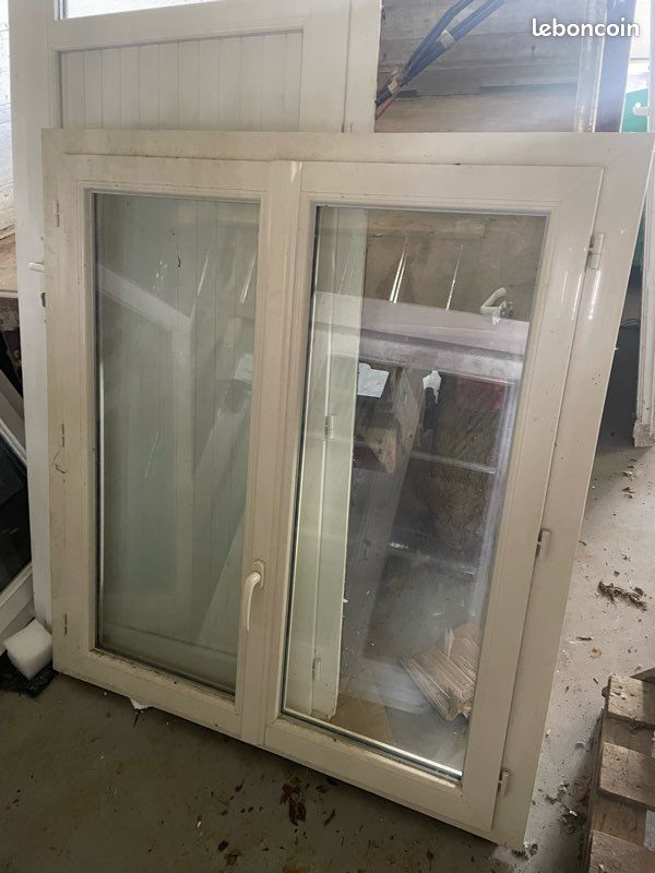 Fenêtre pvc beige (image 1)