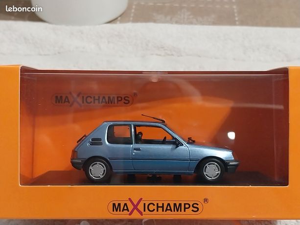 PEUGEOT 205 CTI 1990 CABRIOLET ROUGE MAXICHAMPS 940112330 1:43 RED ROSSO ROT