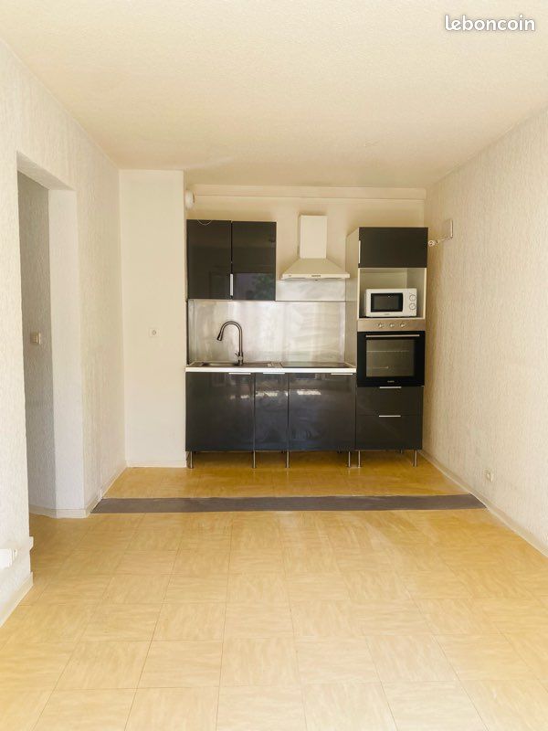 Appartement 3 pièces 50 m² · à Salon-de-Provence · 50 m² · 750 €