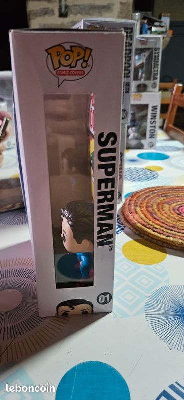 Figurine Pop Superman Action Comics (image 3)