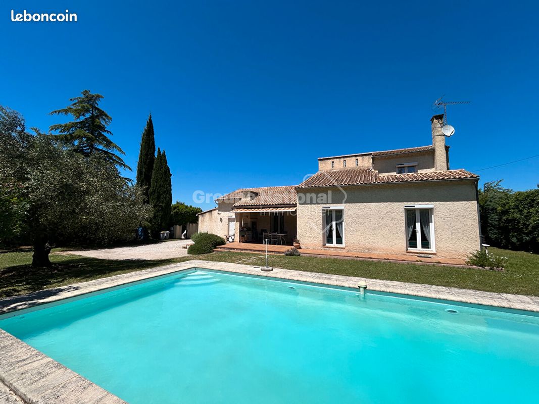 Maison 7 pièces 172 m² · à Aubignan · 172 m² · 415 000 €