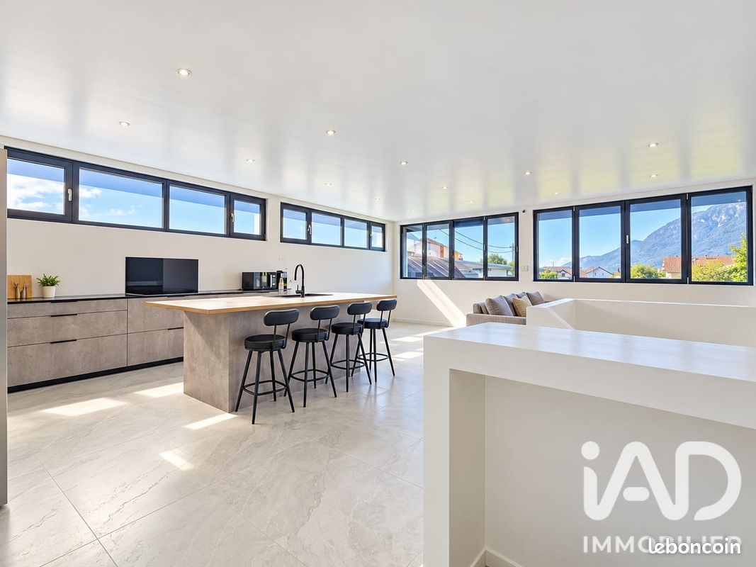 Appartement 3 pièces 104 m² · à Marnaz · 104 m² · 335 000 €