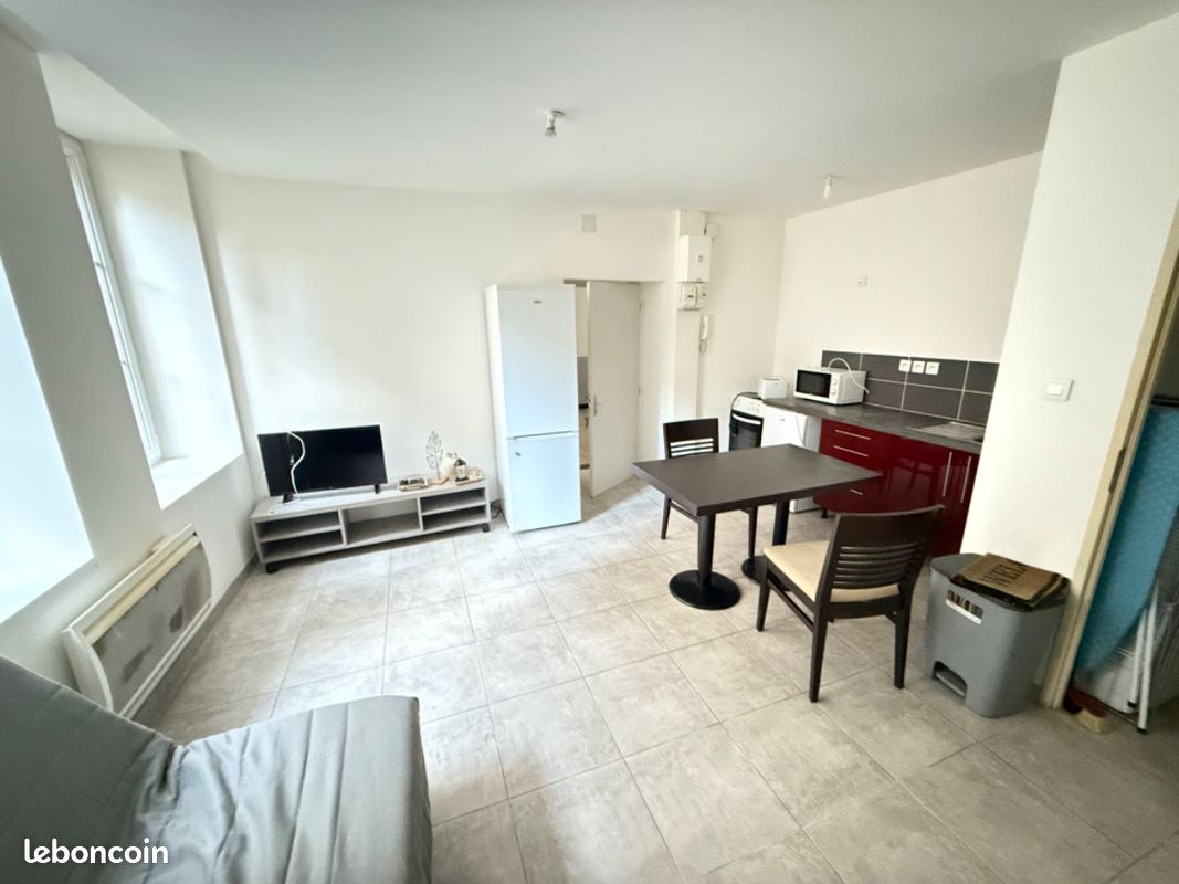 Appartement 1 pièce 25 m² · à Mirecourt · 25 m² · 325 €
