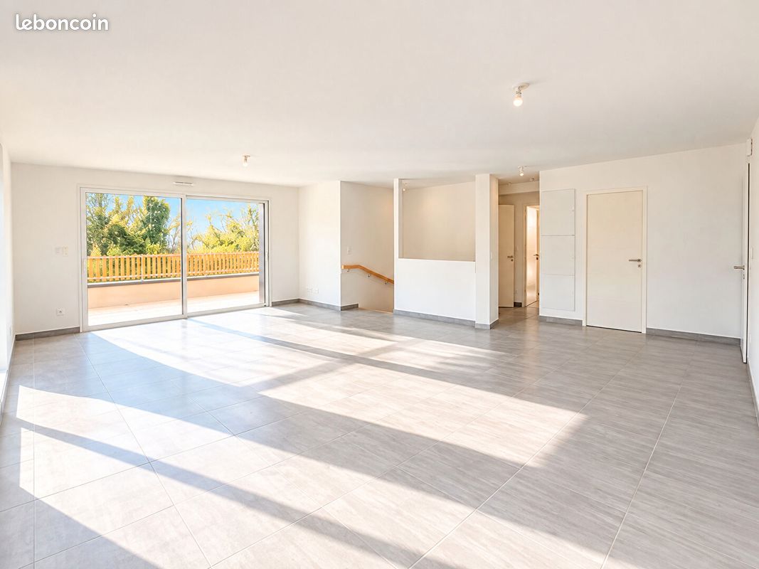 Appartement 5 pièces 104 m² · à Brest · 104 m² · 1 200 €/mois